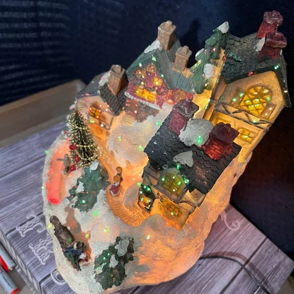 Vintage 2004 fiber Optic Village Lighted Christmas Holiday Decor 10.5" Tall - Picture 11 of 17